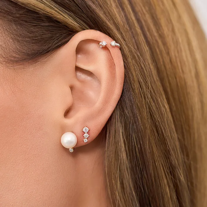 NicoleHD Jewelry Earrings Three Diamond Prong Curved Earring