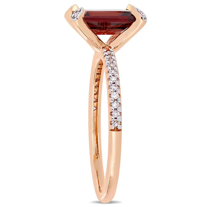 Goldia Rings EmeraldCut Garnet and 010 CT TW Natural Diamond Engagement Ring in Solid 10K Rose Gold Goldia Rings EmeraldCut Garnet and 010 CT TW Natural Diamond Engagement Ring in Solid 10K Rose Gold