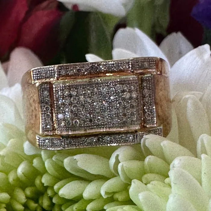 10Karat Yellow Gold Diamond Ring 41500148 ONeills Estate Jewelry Rings